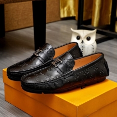 Louis Vuitton Low Shoes